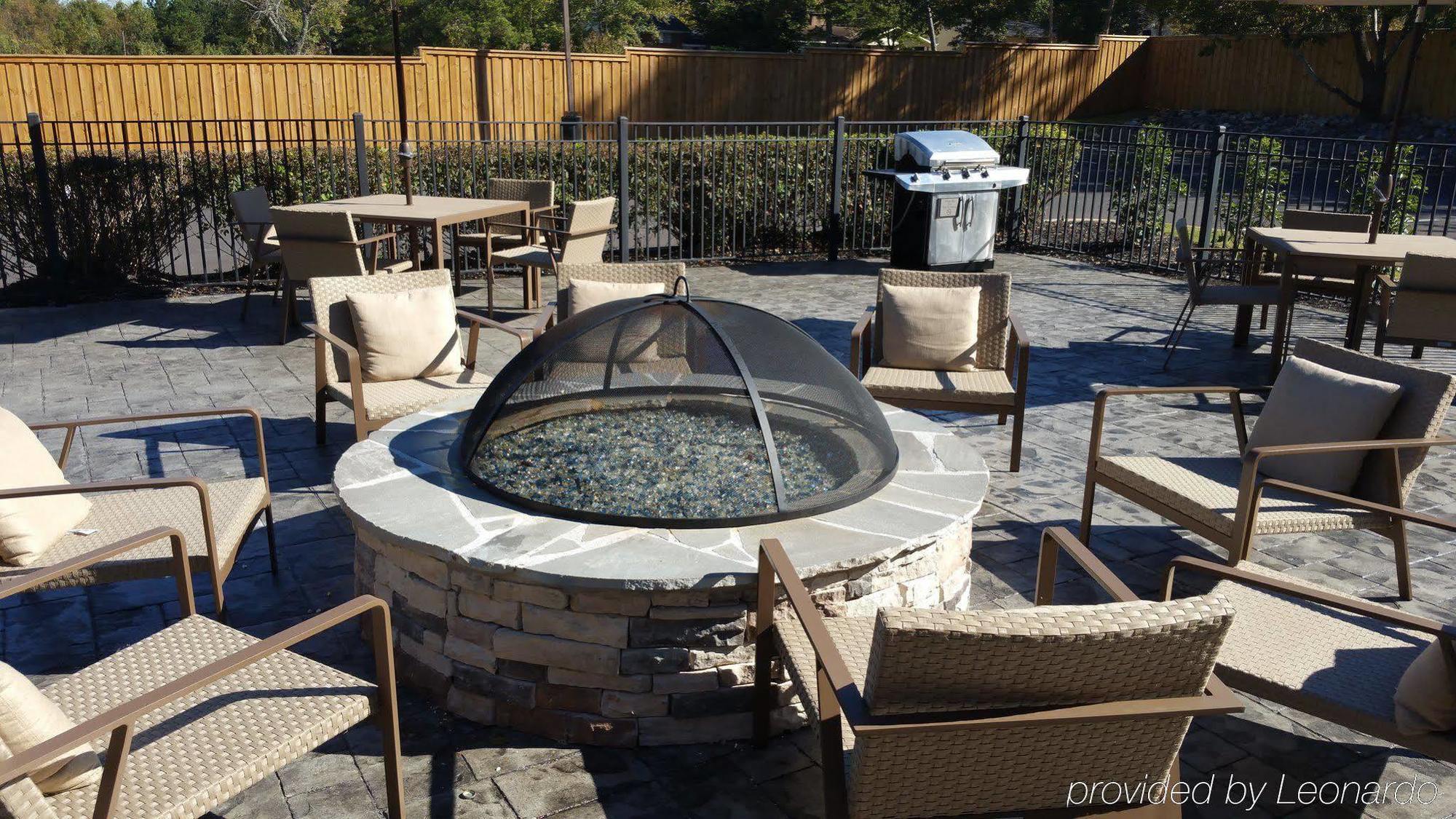 La Quinta By Wyndham Chattanooga-Hamilton Place Exterior photo